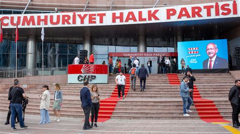 Ünal Karahasan, CHP Genel Başkanlığı’na adaylığını duyurdu
